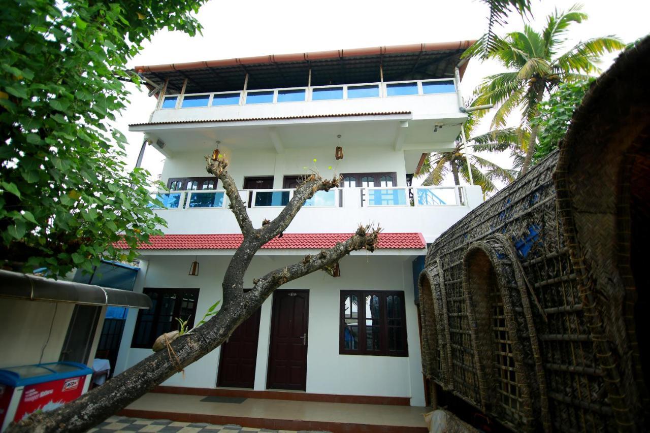 Shalom Beach Residency Alappuzha Εξωτερικό φωτογραφία